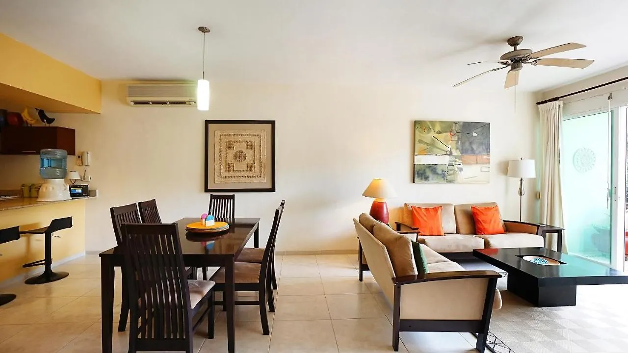 Meridian Downtown Apartments Playa del Carmen