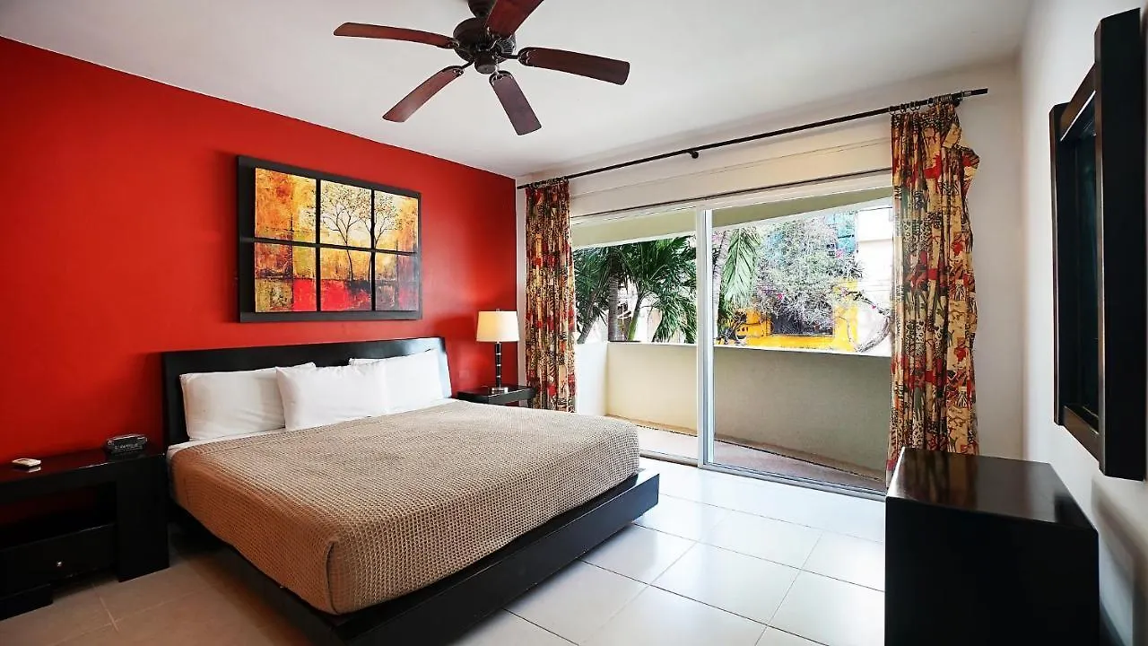 Meridian Downtown Apartments Playa del Carmen