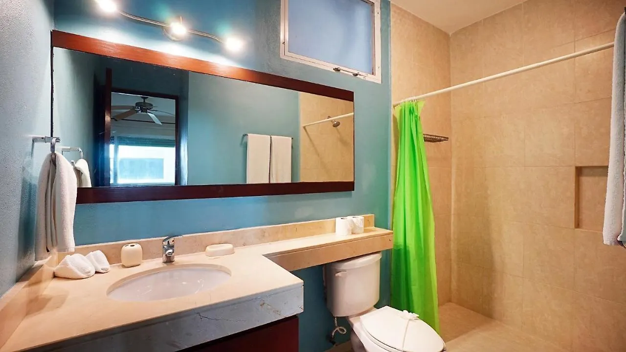 Meridian Downtown Apartments Playa del Carmen