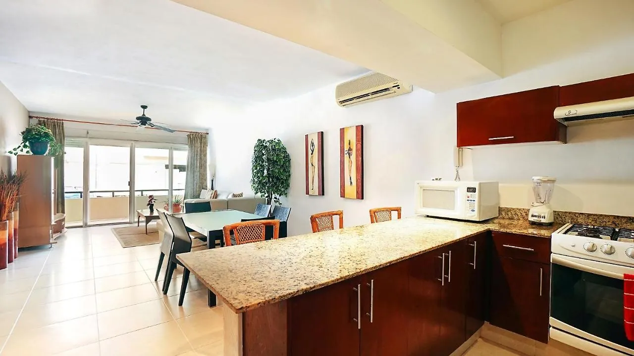 Meridian Downtown Apartments Playa del Carmen