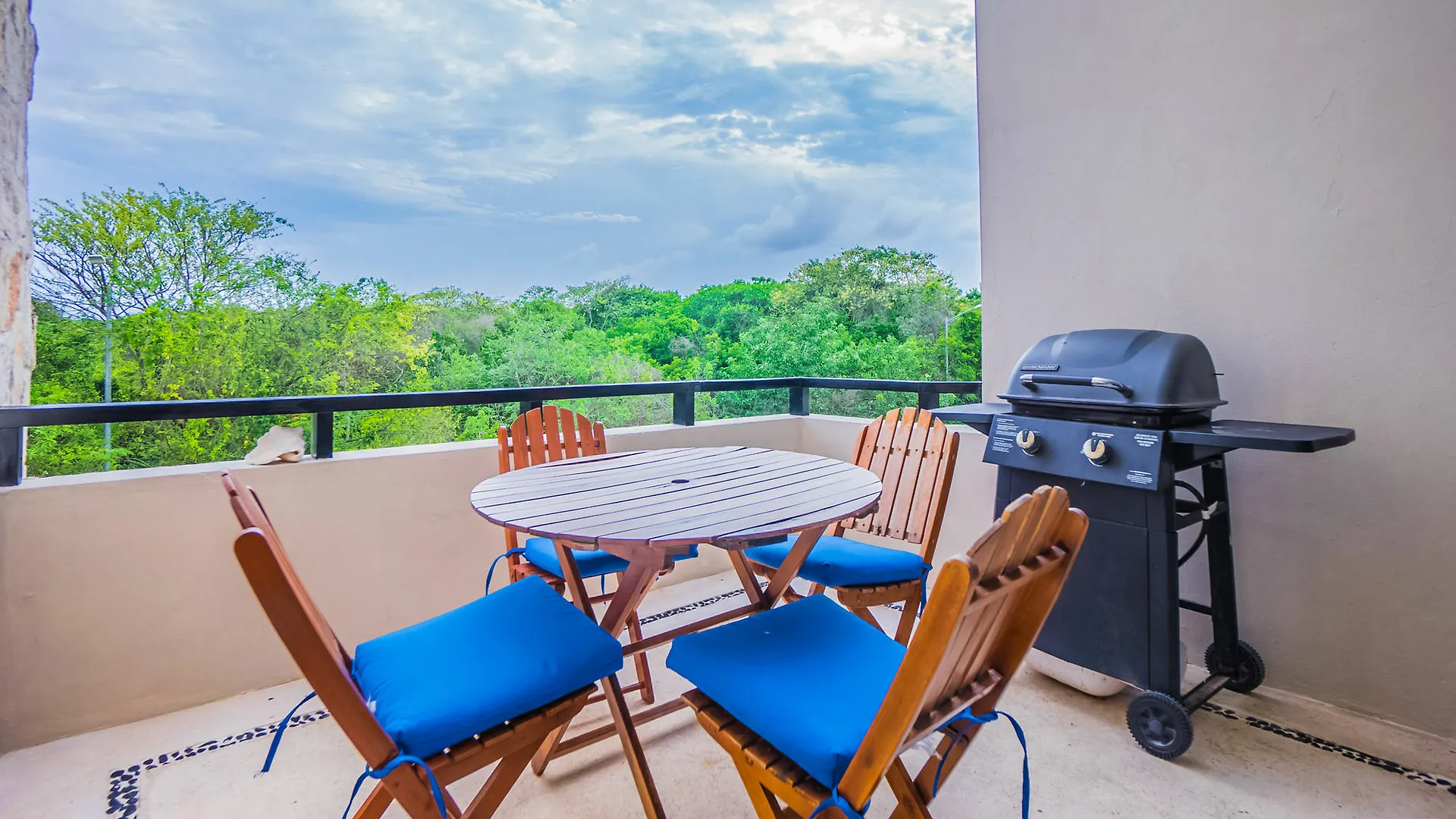 Meridian Downtown Apartments Playa del Carmen